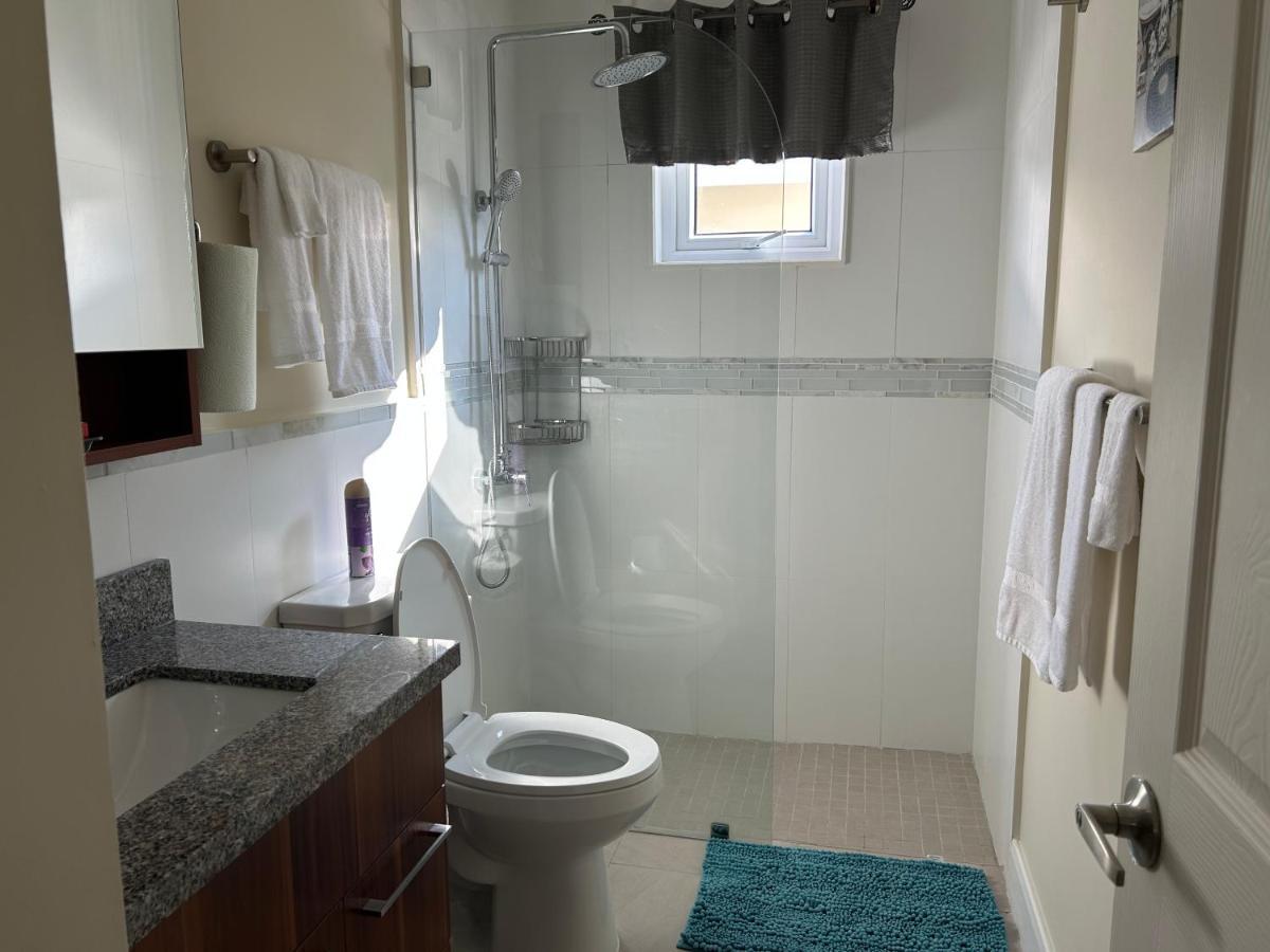 Seamist Villa @Oceanpointe Lucea Comfy 2Br W/Pool Gym & Parking Exteriér fotografie