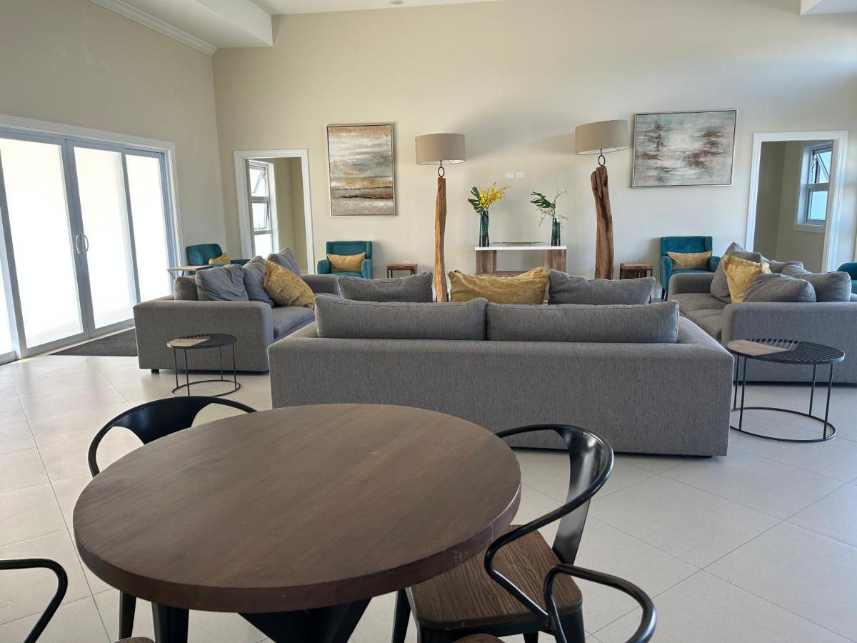 Seamist Villa @Oceanpointe Lucea Comfy 2Br W/Pool Gym & Parking Exteriér fotografie