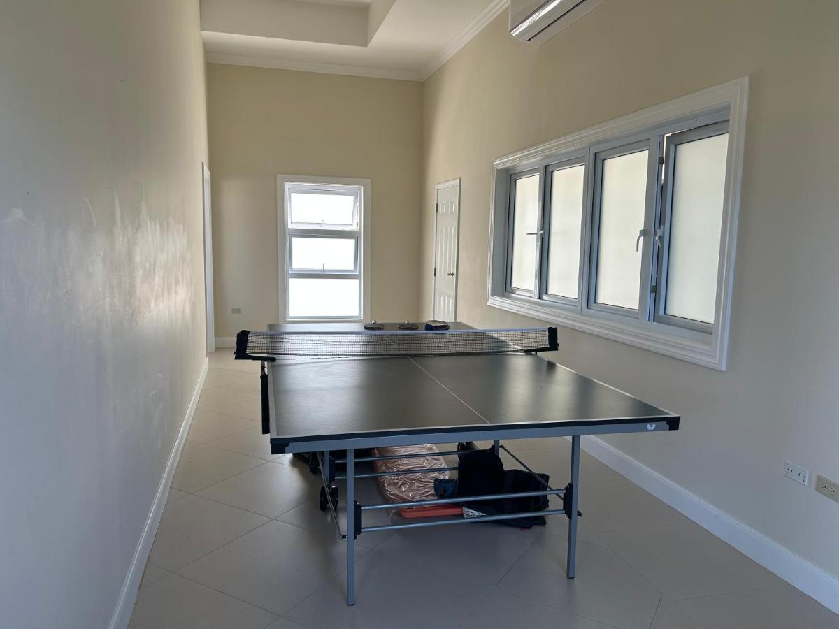 Seamist Villa @Oceanpointe Lucea Comfy 2Br W/Pool Gym & Parking Exteriér fotografie