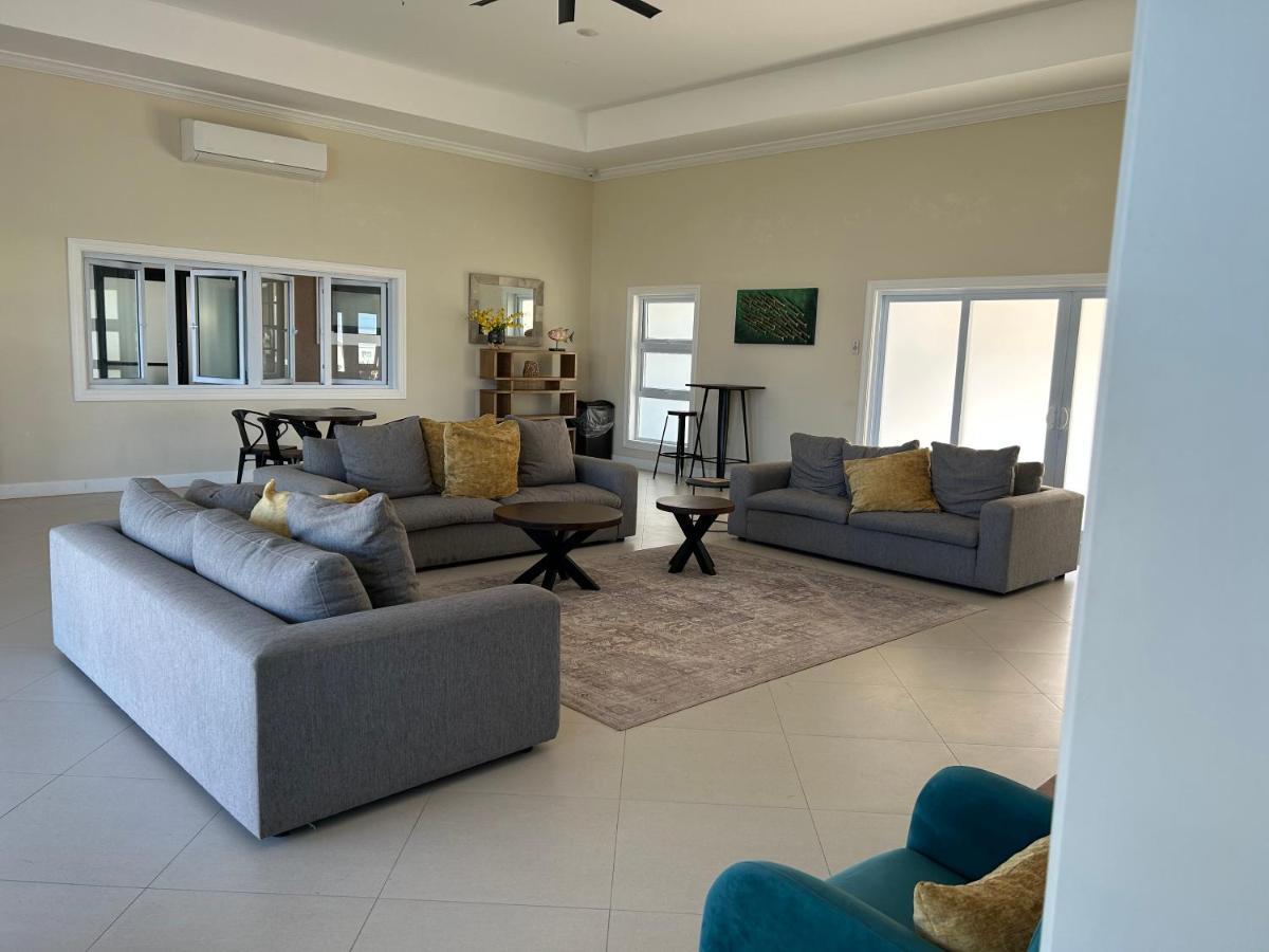 Seamist Villa @Oceanpointe Lucea Comfy 2Br W/Pool Gym & Parking Exteriér fotografie