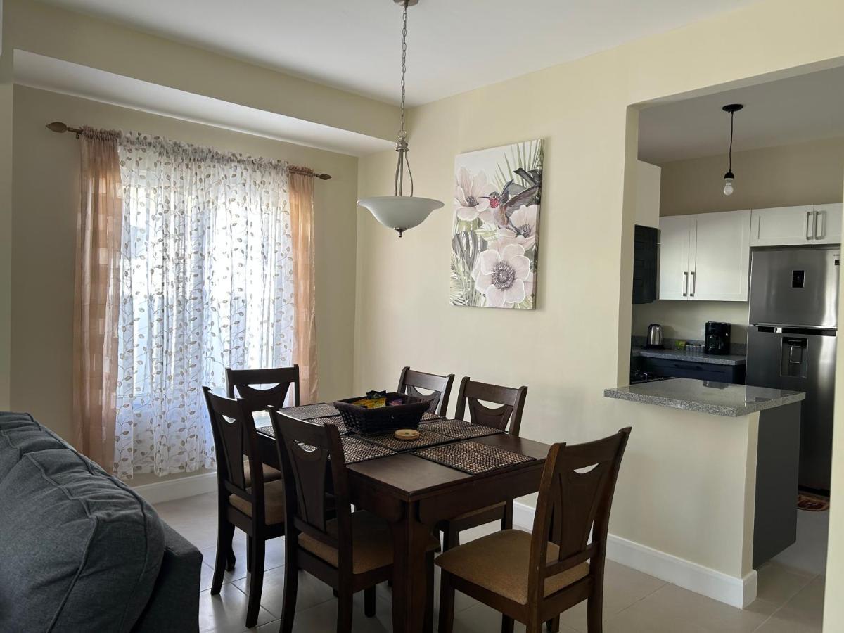 Seamist Villa @Oceanpointe Lucea Comfy 2Br W/Pool Gym & Parking Exteriér fotografie